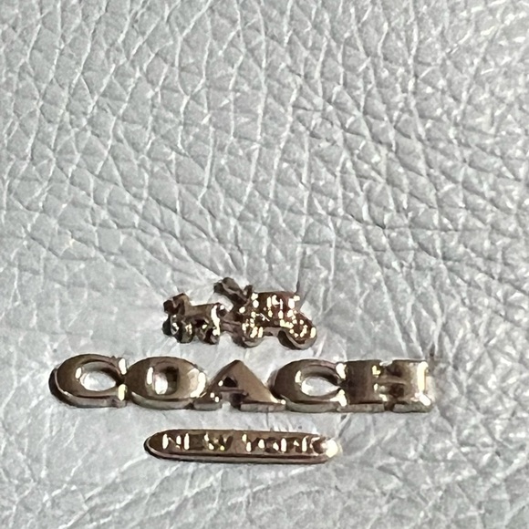 Coach Blue Round Wristlet F56581 F1780 - Picture 5 of 11